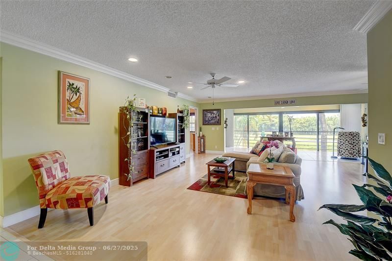 6422 Aspen Glen Circle, Unit 206, Boynton Beach, FL 33437 Photo