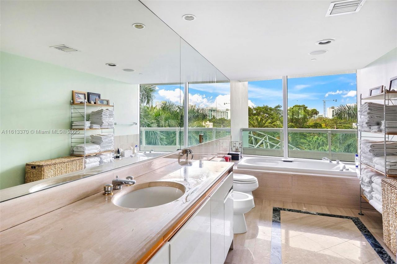 1643 Brickell Ave, Unit 704, Miami, FL 33129 Photo