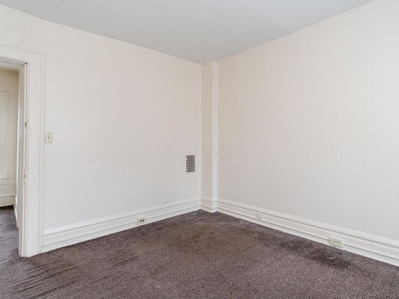 9-11-15 E Norwich Avenue, Columbus, OH 43201 Photo 11