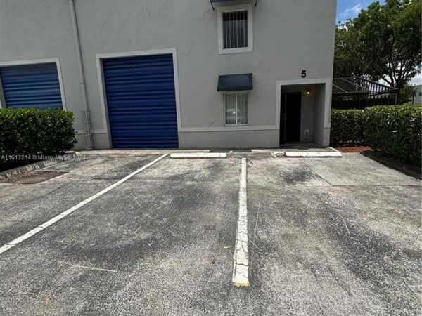 10770 NW 138th St, Unit 5, Hialeah Gardens, FL 33018