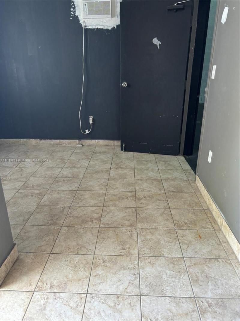 10770 NW 138th St, Unit 5, Hialeah Gardens, FL 33018 Photo