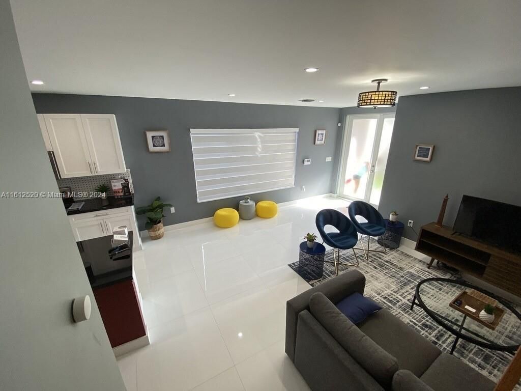 3445 SW 14th St, Unit 3445, Miami, FL 33145 Photo