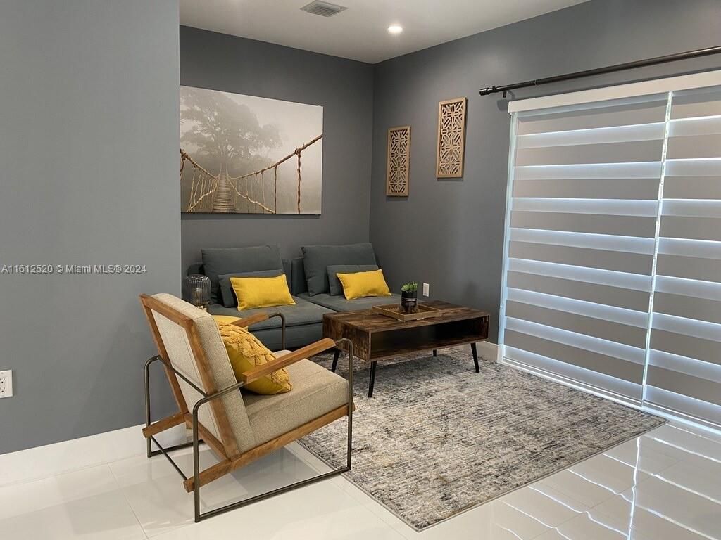 3445 SW 14th St, Unit 3445, Miami, FL 33145 Photo