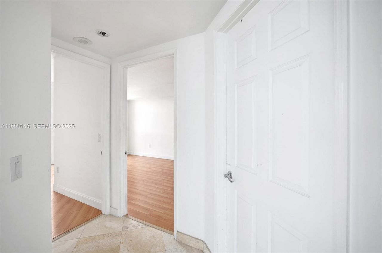 3370 Hidden Bay Dr, Unit 1208, Aventura, FL 33180 Photo