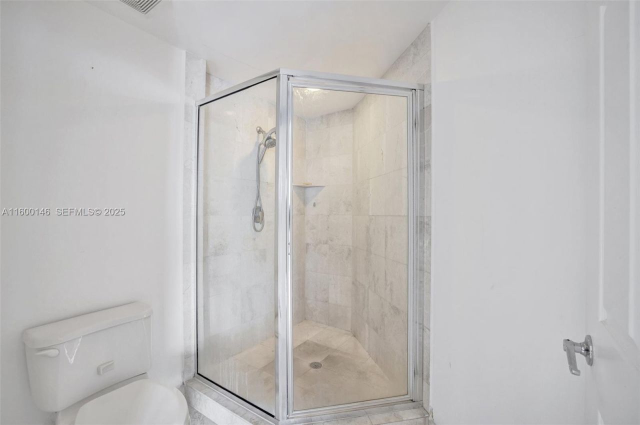 3370 Hidden Bay Dr, Unit 1208, Aventura, FL 33180 Photo