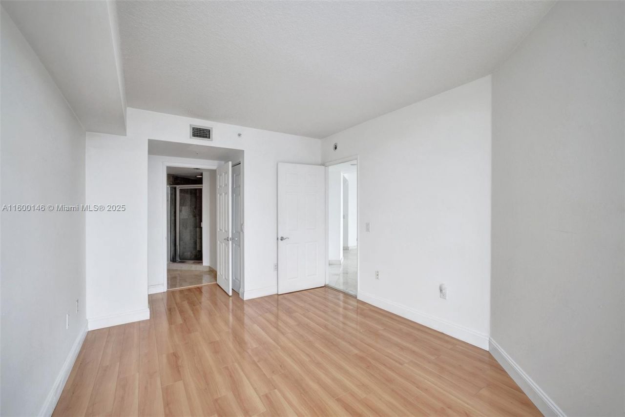 3370 Hidden Bay Dr, Unit 1208, Aventura, FL 33180 Photo