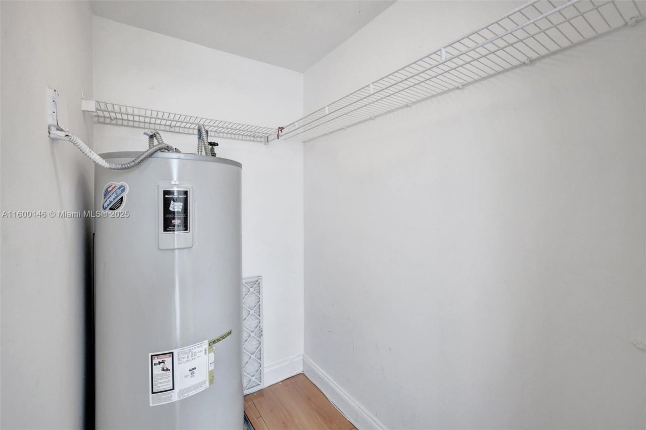 3370 Hidden Bay Dr, Unit 1208, Aventura, FL 33180 Photo