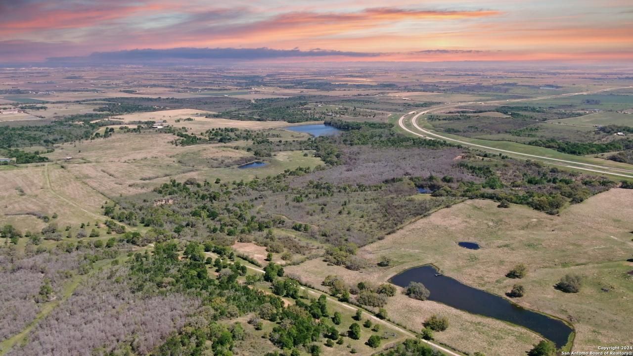 9606 Fm 20, Seguin, TX 78155 Main Photo