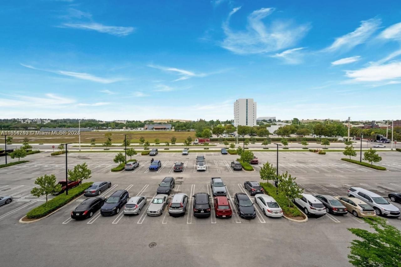 1695 NW 110th Ave, Unit 100, Sweetwater, FL 33172 Photo