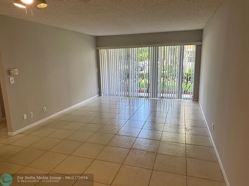 9001 Wiles Road, Coral Springs, FL 33067 Photo