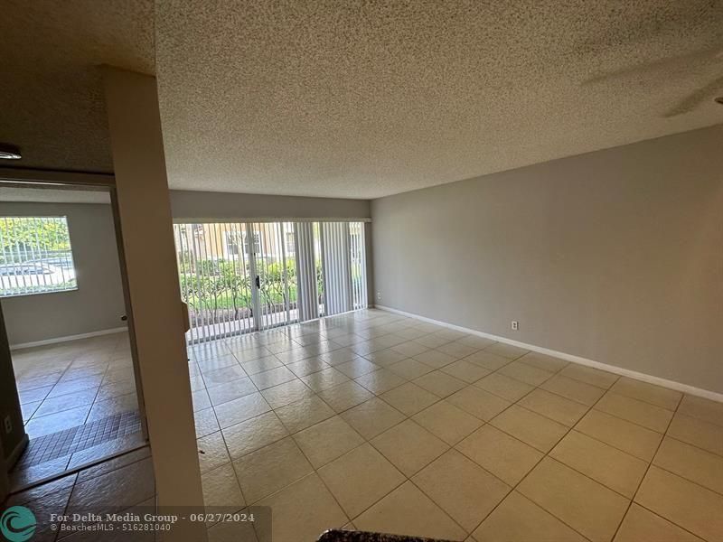 9001 Wiles Road, Coral Springs, FL 33067 Photo