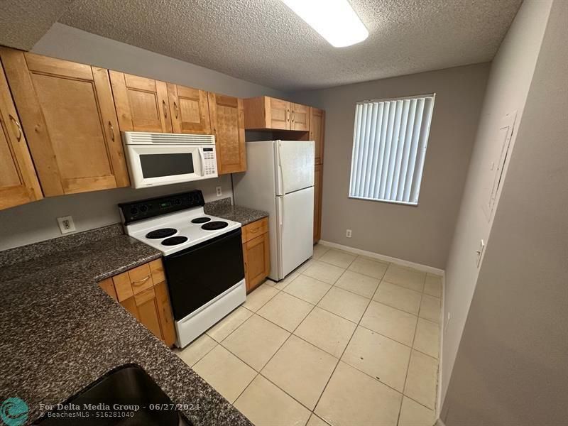 9001 Wiles Road, Coral Springs, FL 33067 Photo