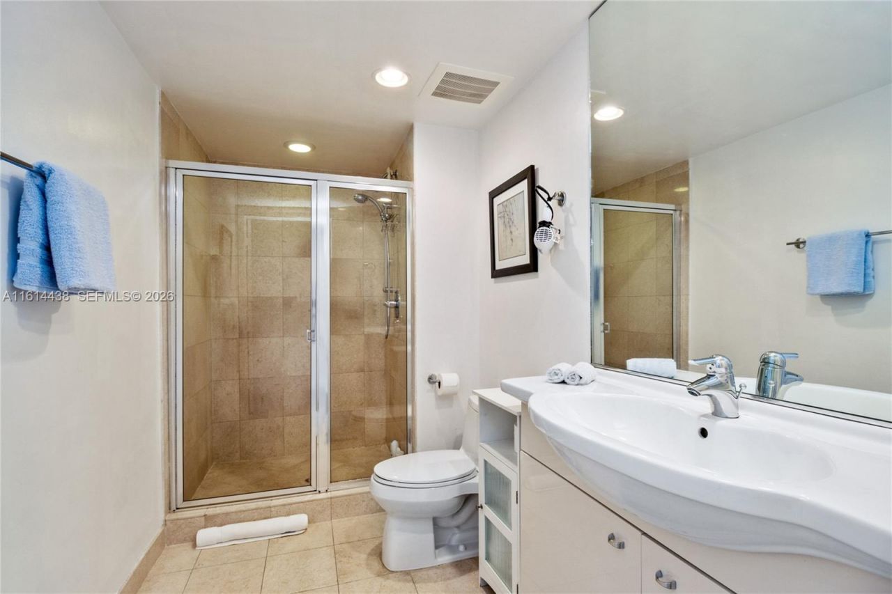 1830 S Ocean Dr, Unit 4409, Hallandale Beach, FL 33009 Photo