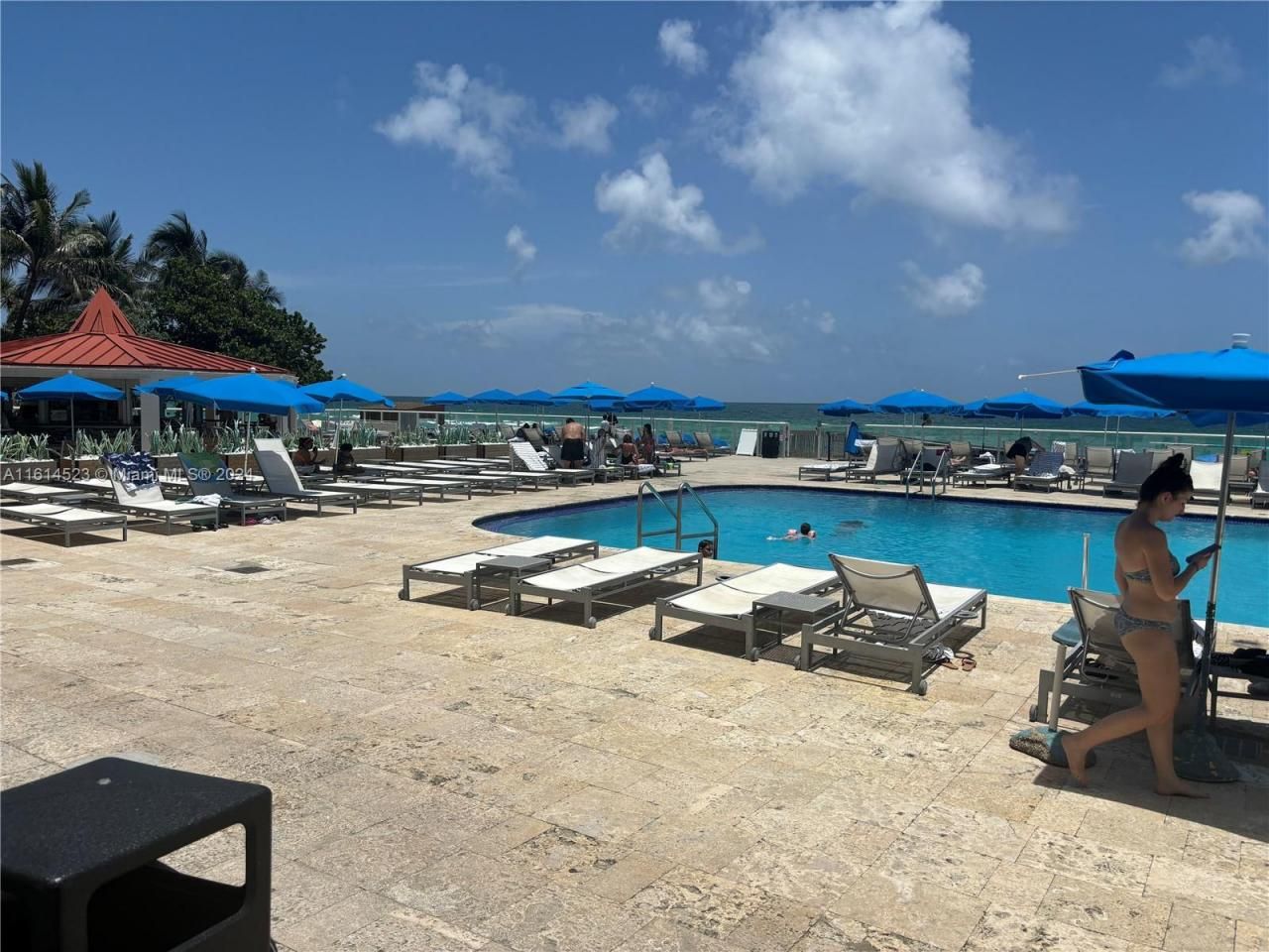 19201 Collins Ave, Unit 934, Sunny Isles Beach, FL 33160 Photo