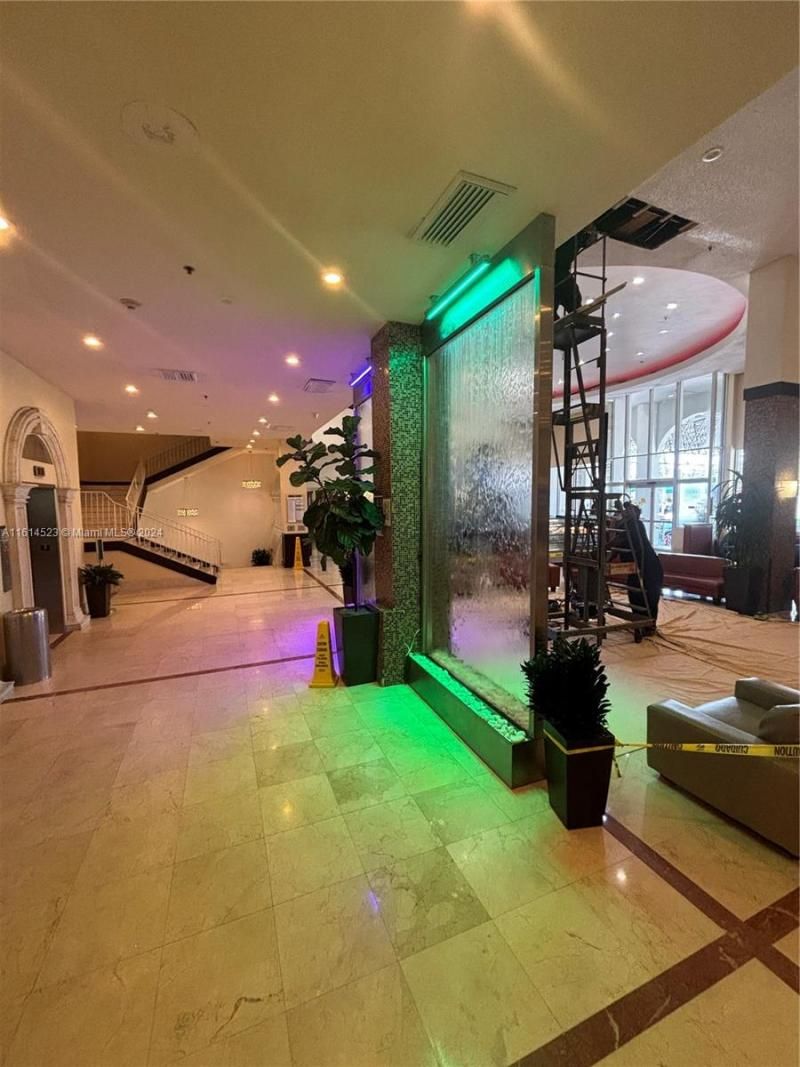 19201 Collins Ave, Unit 934, Sunny Isles Beach, FL 33160 Photo