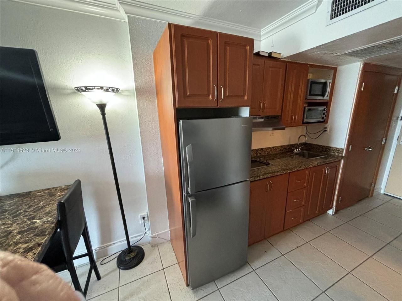 19201 Collins Ave, Unit 934, Sunny Isles Beach, FL 33160 Photo