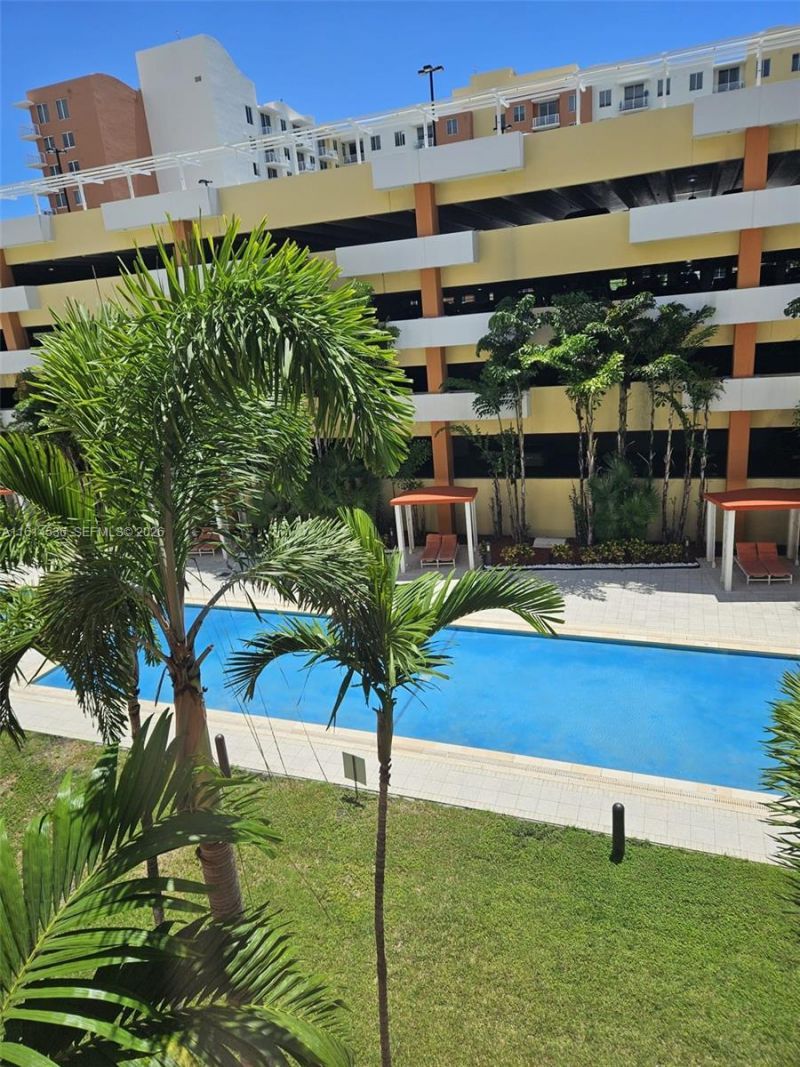 2775 NE Ne 187th St, Unit 323, Aventura, FL 33180 Photo