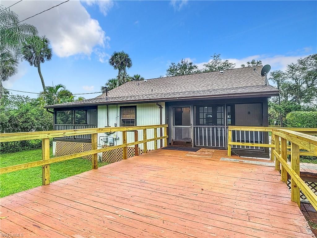 16970 Carolyn Ln, North Fort Myers, FL 33917 Photo