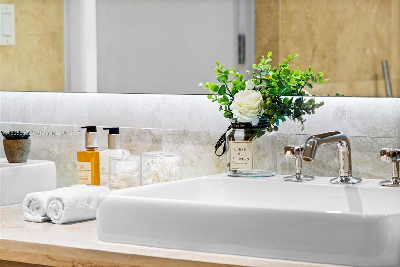 Please Call For Address, Unit 1222, Miami Beach, FL 33139 Photo