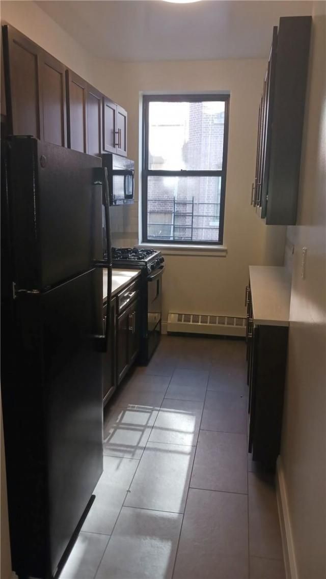 943 Teller Avenue, Unit 3A, Bronx, NY 10451 Main Photo