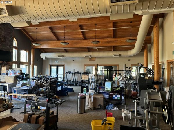 18135 COTTONWOOD RD, Sunriver, OR 97707