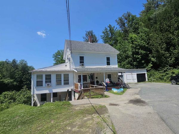 81 Assisqua Avenue, St. Johnsbury, VT 05819