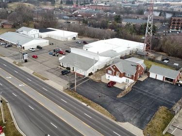 4925 Fulton Drive NW, Canton, OH 44718