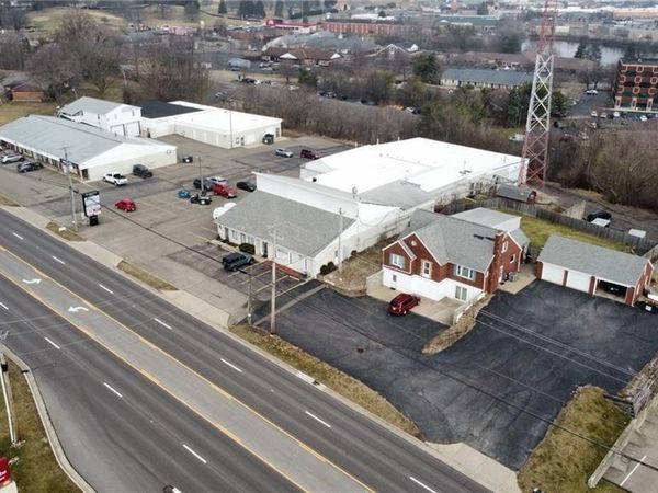 4925 Fulton Drive NW, Canton, OH 44718