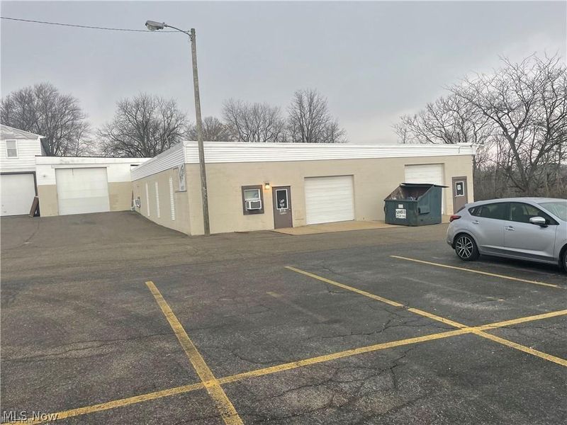 4925 Fulton Drive NW, Canton, OH 44718 Photo 11