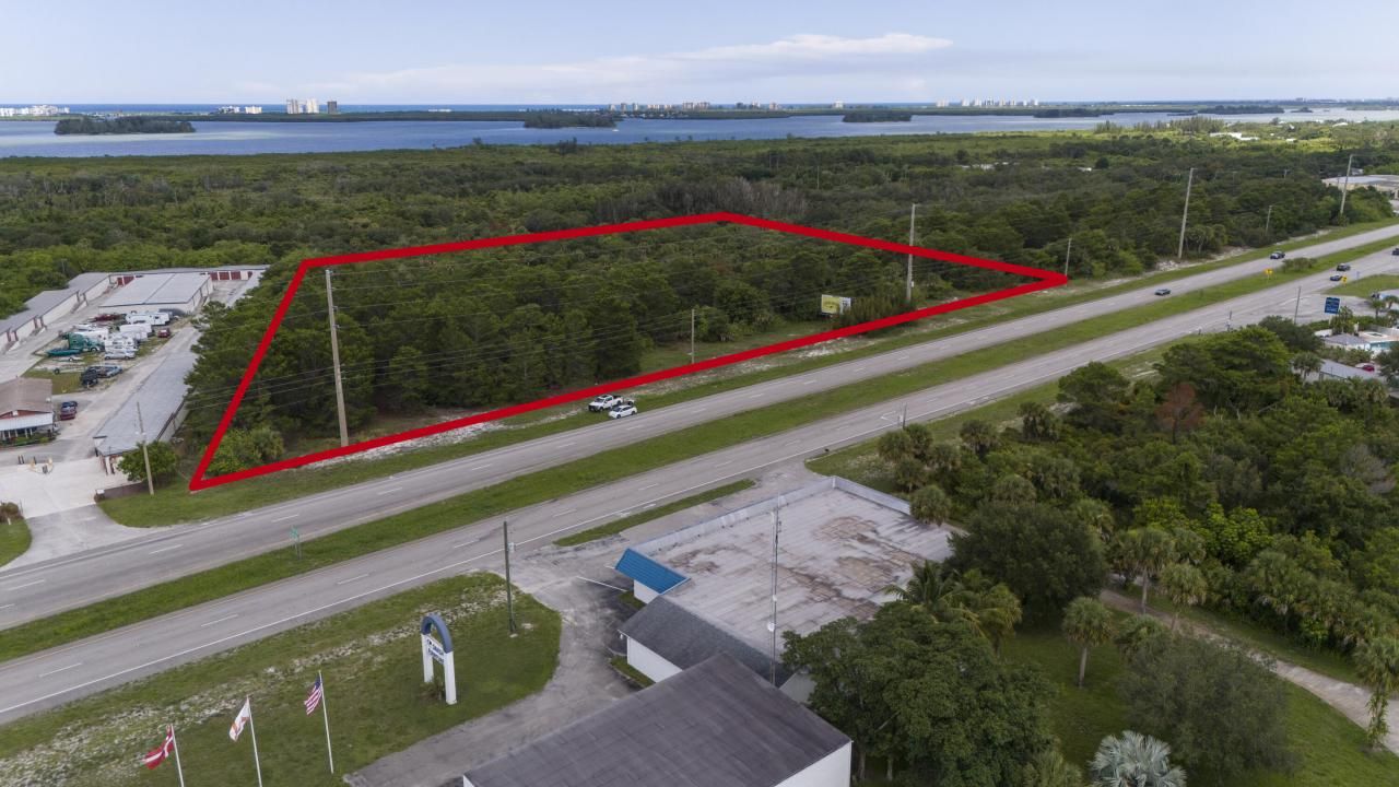 5000 N Us Highway 1, Fort Pierce, FL 34946 Photo