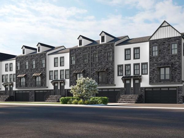 1052 BRIDGE ROAD, Unit 4, CREAMERY, PA 19430