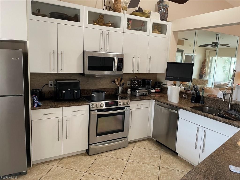 9061 Michael Cir, Unit 2, Naples, FL 34113 Photo