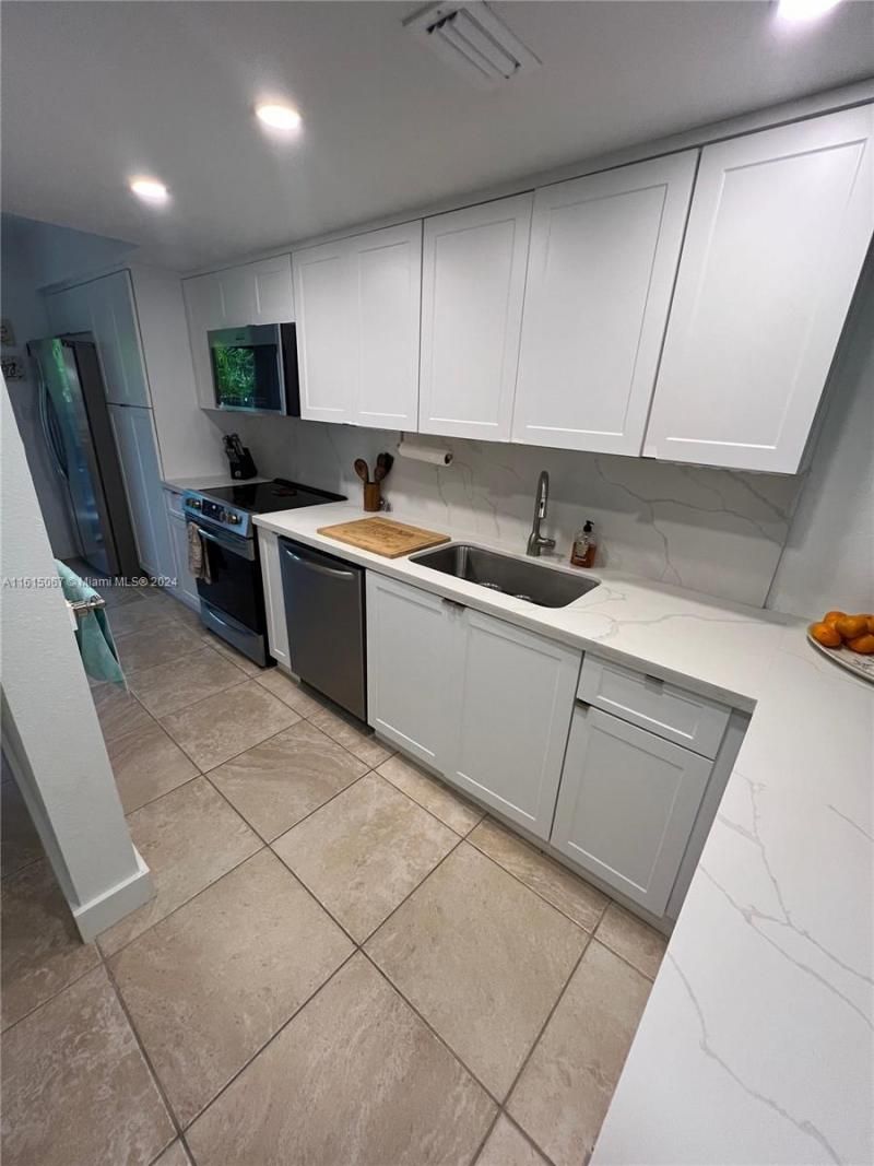 87200 Overseas Highway #v9, Islamorada, FL 33036 Photo