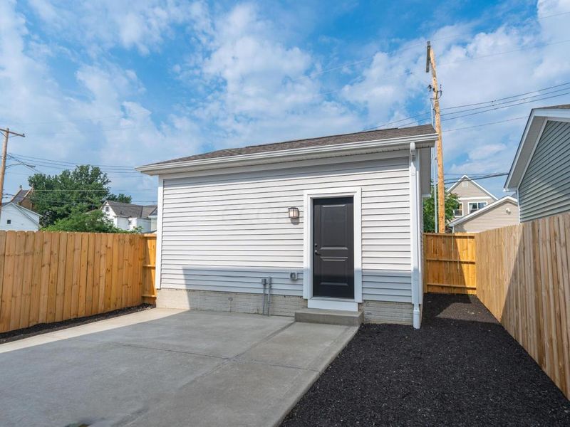 45 S Hartford Avenue, Columbus, OH 43222 Photo 6