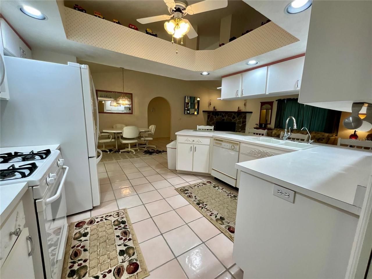 7205 NE 61st Avenue Road, Silver Springs, FL 34488 Photo