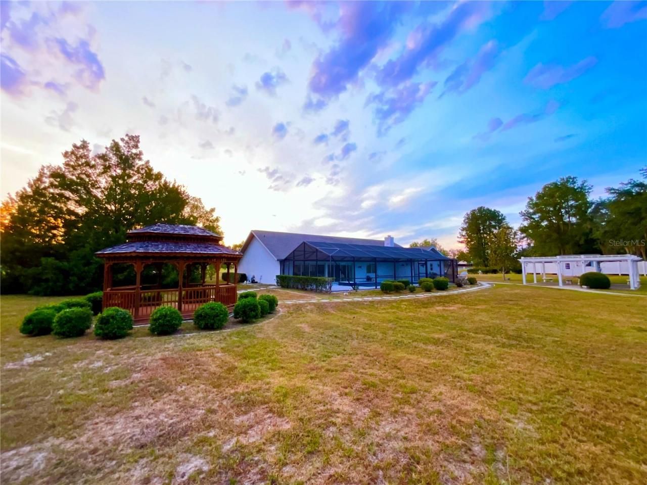 7205 NE 61st Avenue Road, Silver Springs, FL 34488 Photo