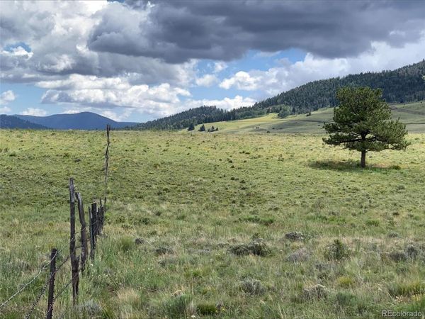 1485 Eagle Valley Road, Westcliffe, CO 81252