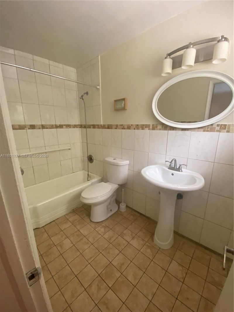 1739 SW 28th Ter, Fort Lauderdale, FL 33312 Photo