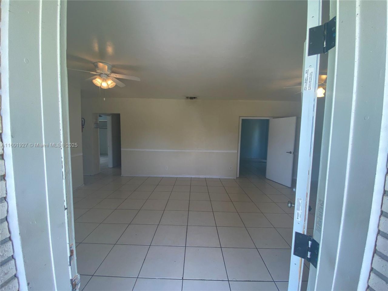 1739 SW 28th Ter, Fort Lauderdale, FL 33312 Photo