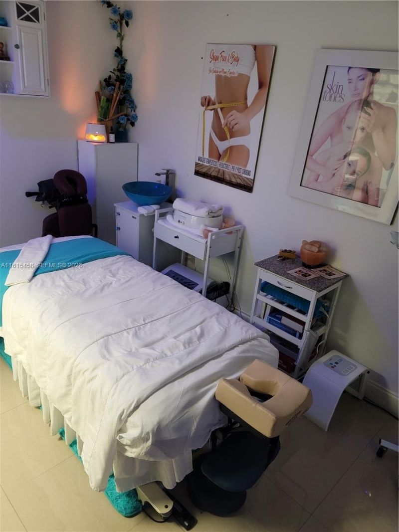 Please Call For Address, Hollywood, FL 33021 Photo