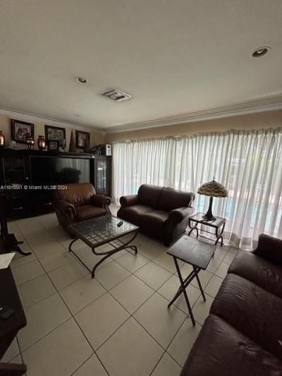 6440 Miller Dr, South Miami, FL 33155 Photo
