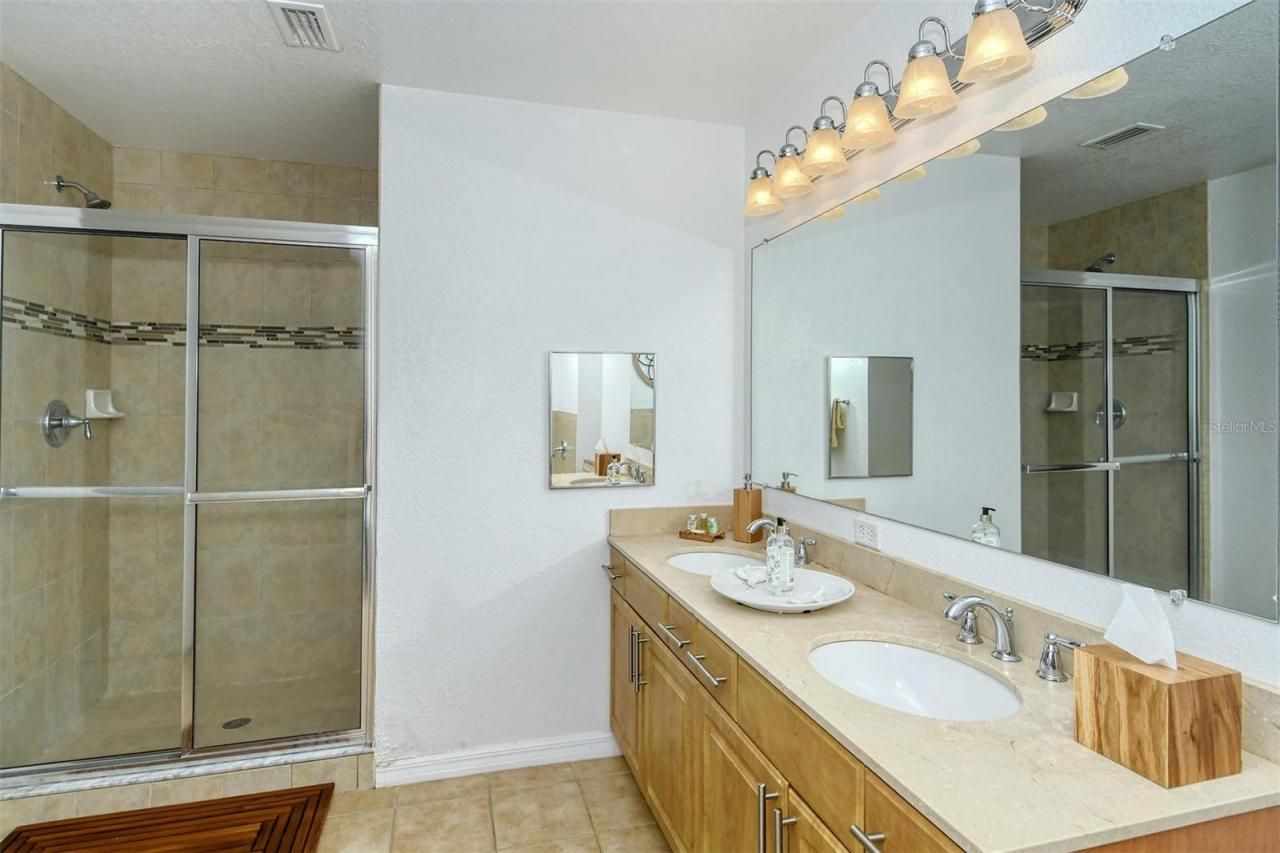 1064 N Tamiami Trail, Unit 1627, Sarasota, FL 34236 Photo
