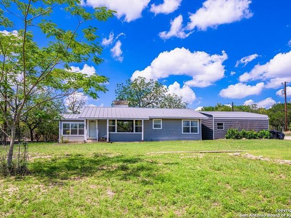 3420 Junction Hwy, Ingram, TX 78025