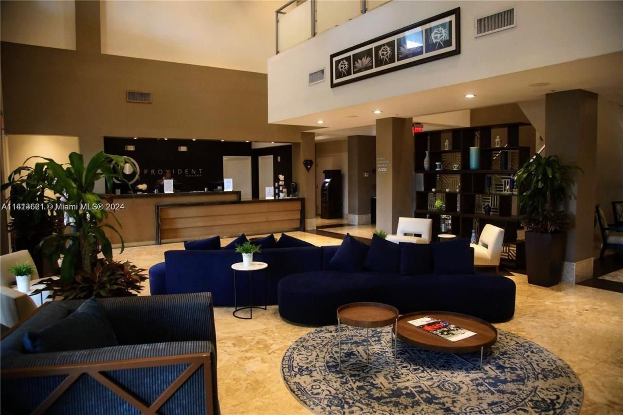 5300 NW 87th Ave, Unit 612, Doral, FL 33178 Photo