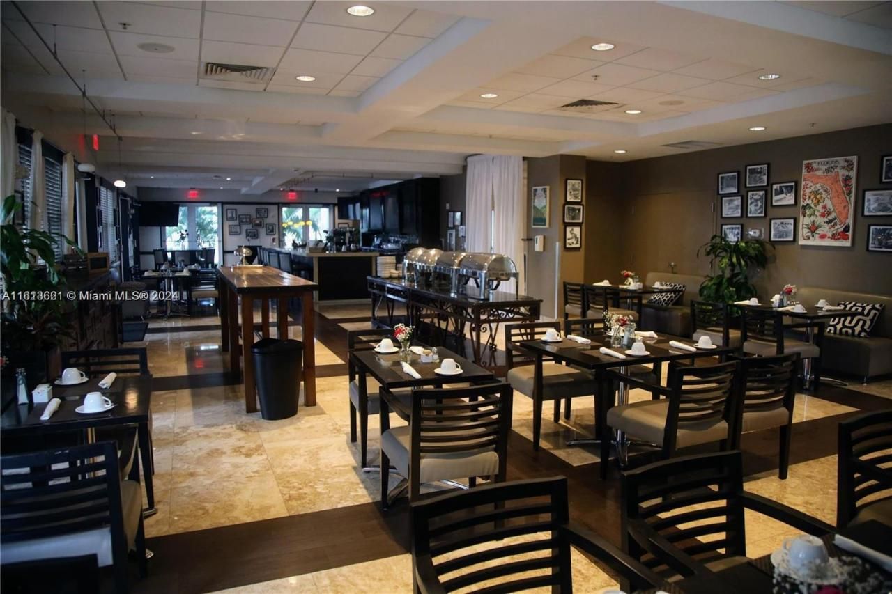 5300 NW 87th Ave, Unit 612, Doral, FL 33178 Photo