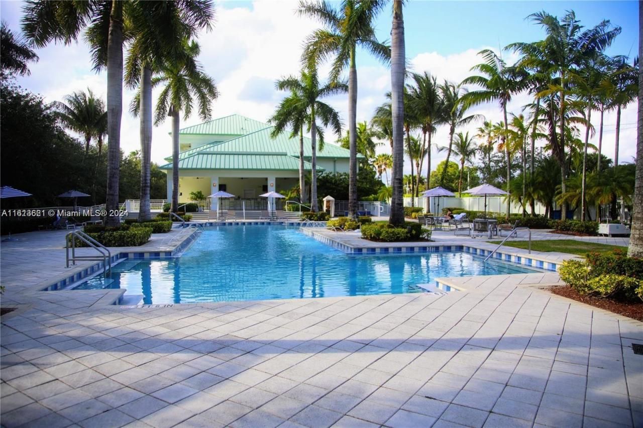 5300 NW 87th Ave, Unit 612, Doral, FL 33178 Photo