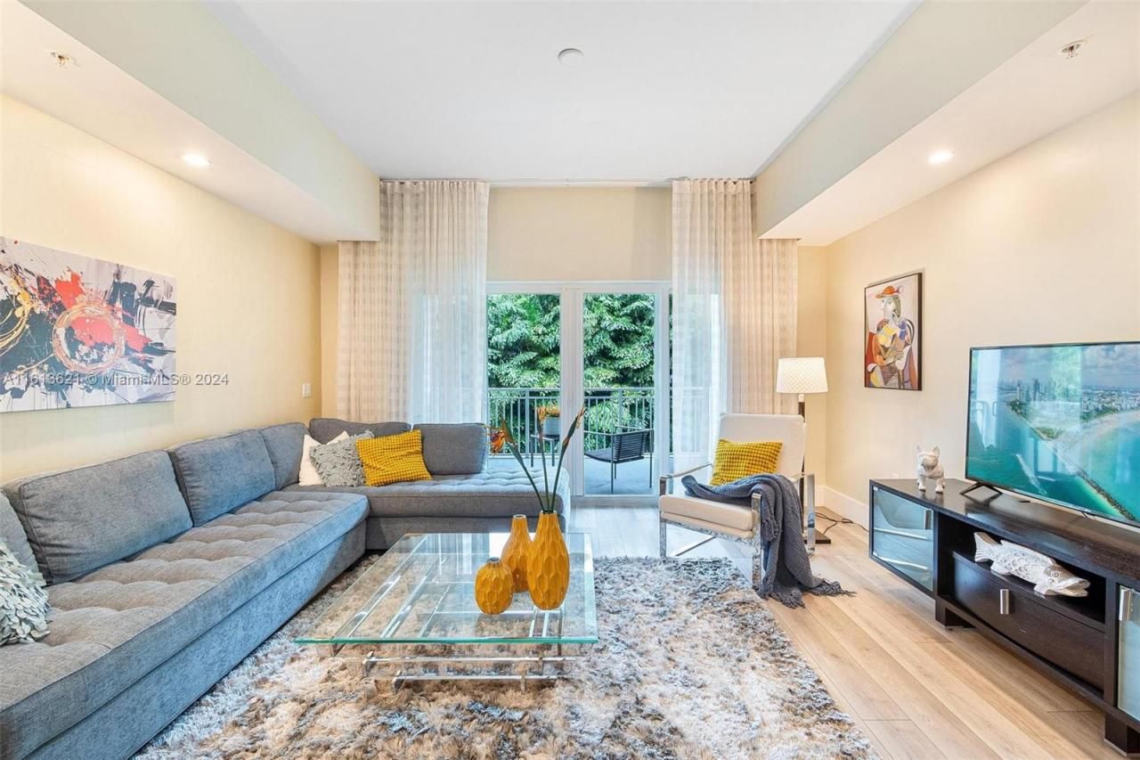 5300 NW 87th Ave, Unit 612, Doral, FL 33178 Photo