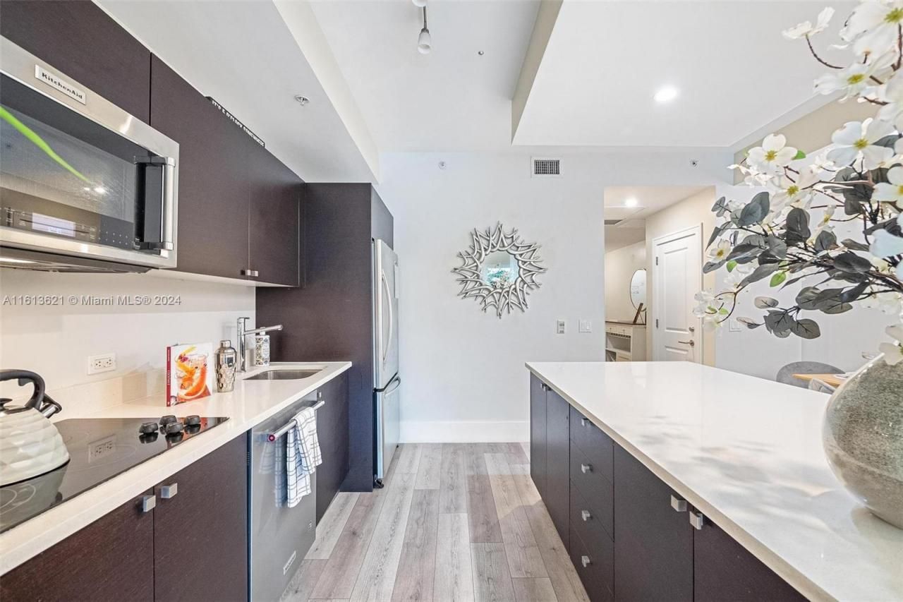 5300 NW 87th Ave, Unit 612, Doral, FL 33178 Photo