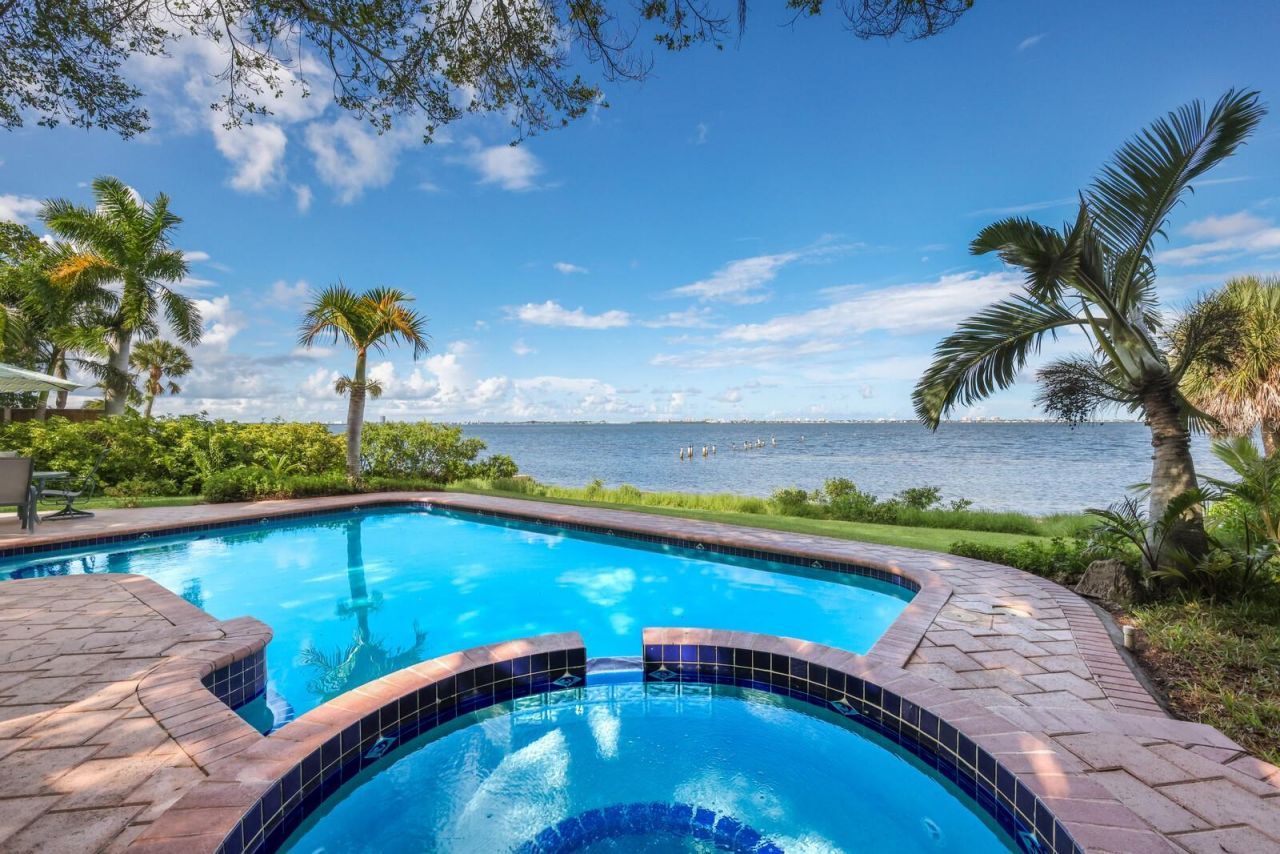 3301 Bay Shore Road, Sarasota, FL 34234 Photo