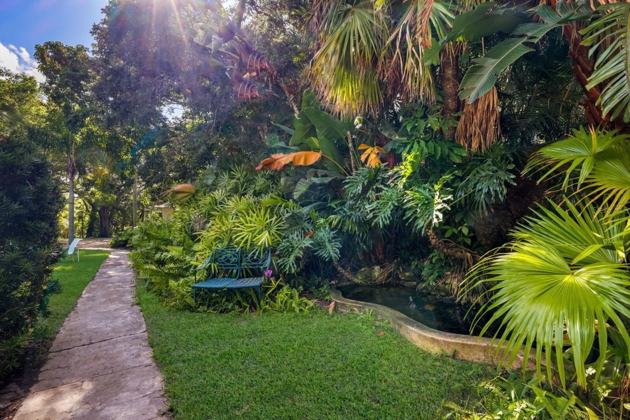 3301 Bay Shore Road, Sarasota, FL 34234 Photo